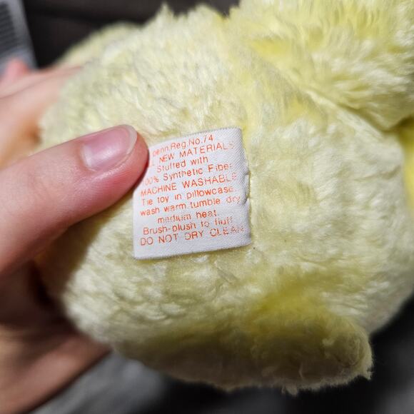 Kenner Birthday Bear Care Bear 1983 Yellow Plush Made in Korea Vintage Cupcake - Picture 7 of 7